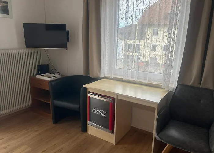 Gasthof Mit Seeterasse & Appartements Zur Landeroith
