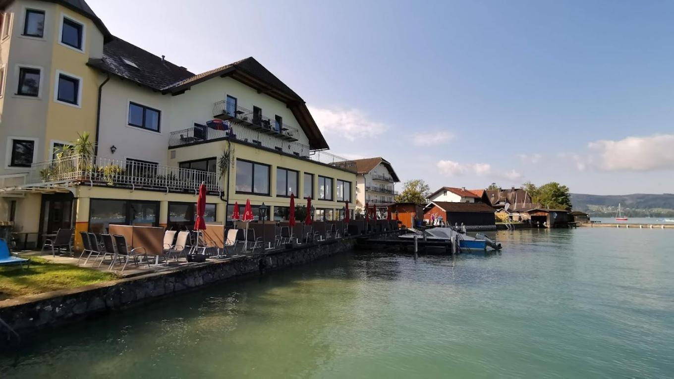 Mit Seeterasse & Zur Landeroith * Weyregg am Attersee