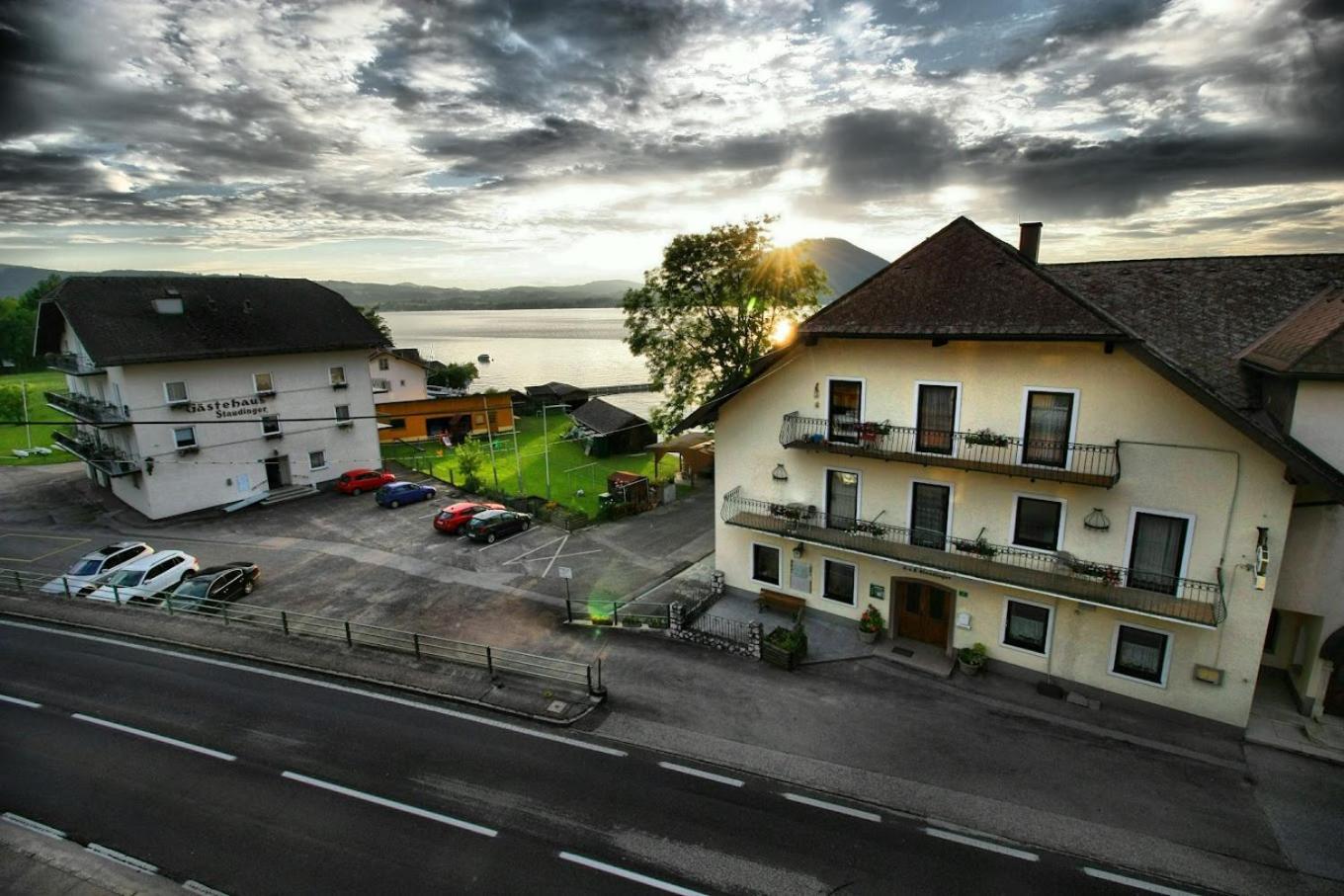 Mit Seeterasse & Zur Landeroith Hotel