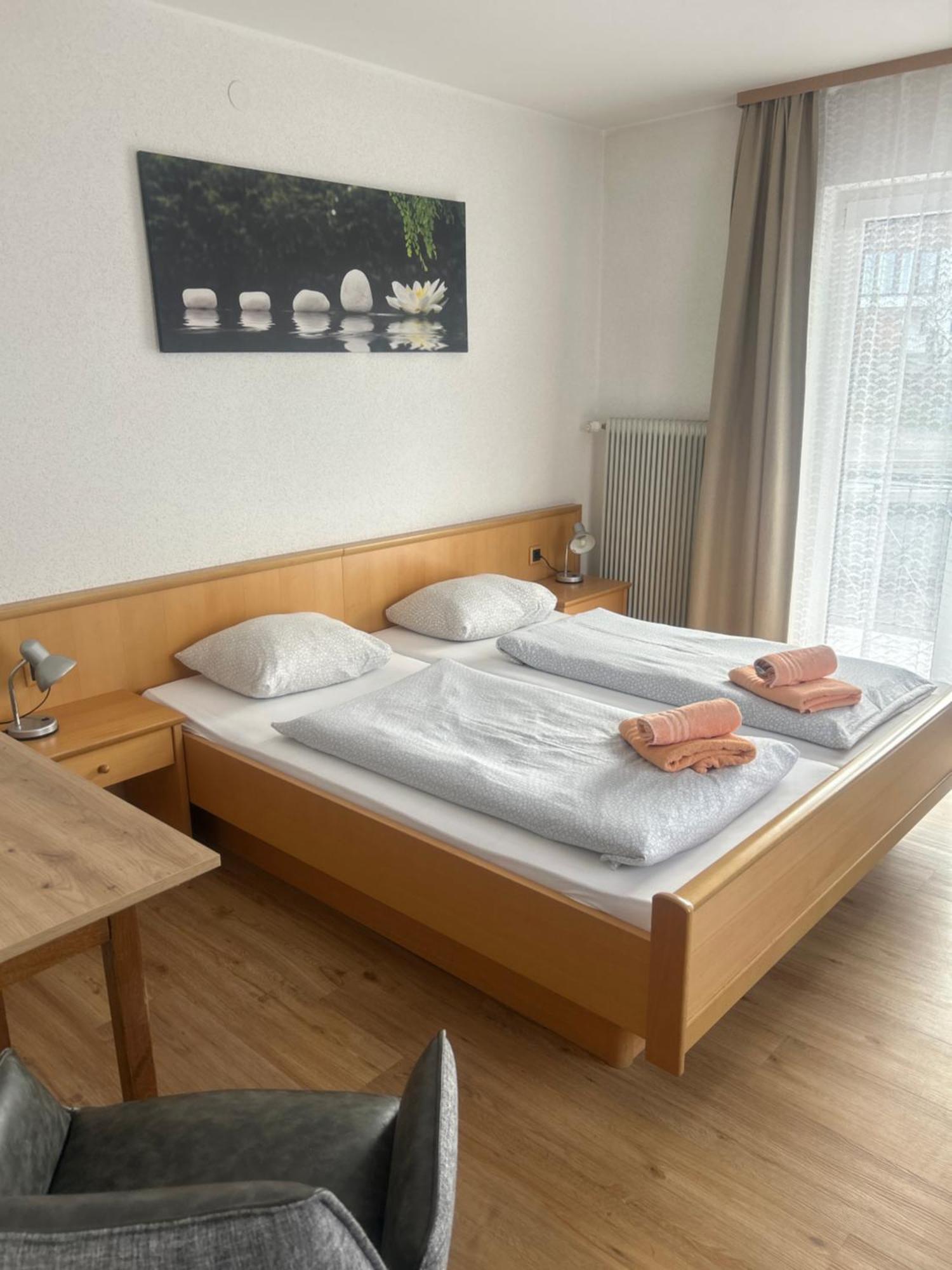Mit Seeterasse & Zur Landeroith * Weyregg am Attersee